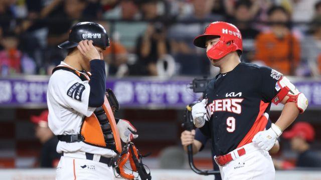 '류현진 상대 홈런' 콜업 자축포 날렸는데, 수비에서 대량 실점 빌미…윤도현, 천당과 지옥을 오갔다 [대전 현장]