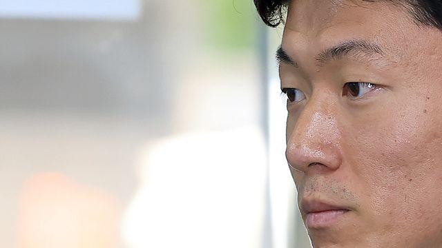 억대 합의금도 거절...황의조 '불법 촬영' 피해자가 간곡히 호소한 한 가지