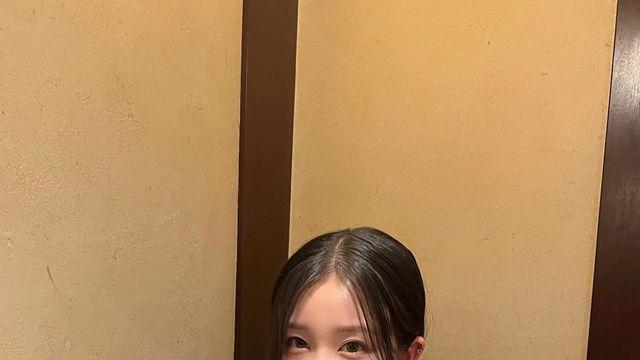 우아 소라, 레트로 티셔츠로 전한 청량 일상미