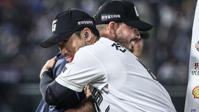 전준우, 배팅 훈련 소화...통증 없으면 퓨처스 경기 소화 뒤 최종 판단 [IS 수원]