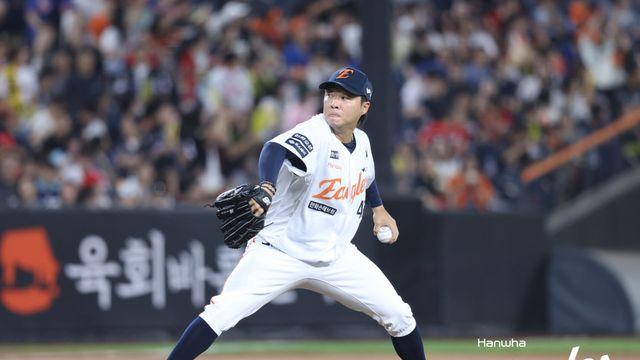 투수도 많았는데…무려 11점 차 앞선 상황에 'ERA 1점대 좌완' 등판한 한화, 왜? [대전 현장]
