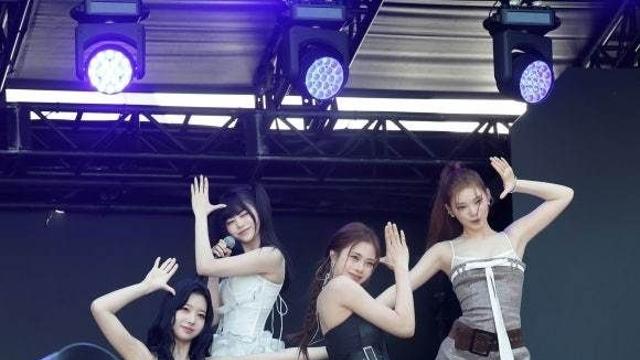 코스모시, 日 ‘에이네이션 2025’ 오프닝 장식 “최대 음악 축제 오를 수 있어 영광”