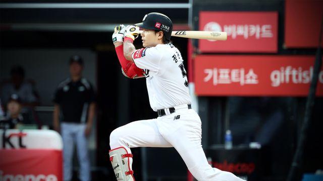롯데 6위라니…충격의 끝내기 '송구 실책'→KT 원정 8-9 역전패+'146일 만에' 5위 밑으로 [수원:스코어]