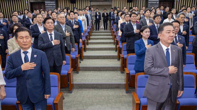 민주당, 국힘 향해 “내란 동조 세력 오명 벗고 싶다면 절연하라”