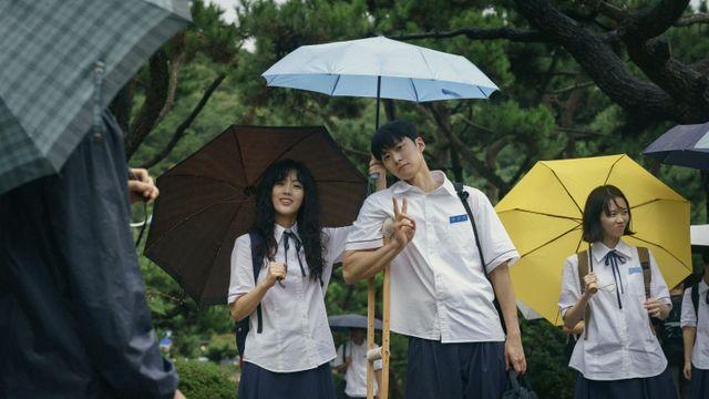 '고백의 역사' 첫사랑 향수 제대로…공개 3일만 넷플릭스 '활활'