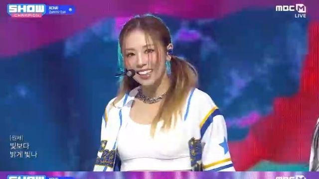'쇼챔' 퀸즈아이, 청량+상큼한 'ACHA!'로 팬심 올킬