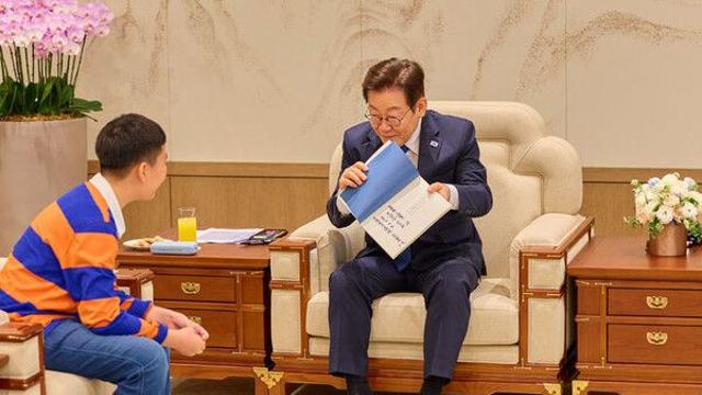 이 대통령, 어린이들 대통령실 초청…