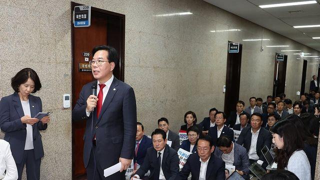 특검, 국민의힘 원내대표실 압수수색 종료…