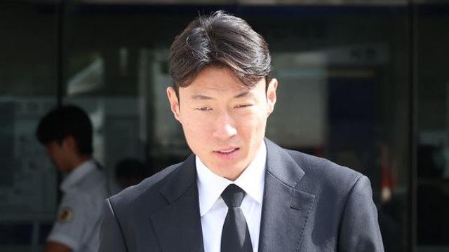 ‘불법 촬영 혐의’ 황의조, 항소심서도 징역형 집유···“고개 들 수없는 부끄러운 마음뿐”