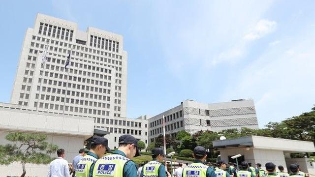 김문수 민주당 의원, ‘당선무효’ 면했다···‘자체 여론조사 공표’ 혐의 벌금 90만원 확정