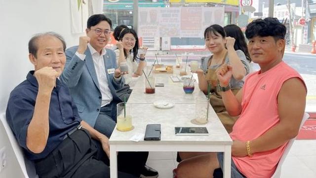 “파주시장 어르신들에게 장단콩 디저트 소개할 것”…경상원, ‘전통시장 청년상인 육성사업’ 순항
