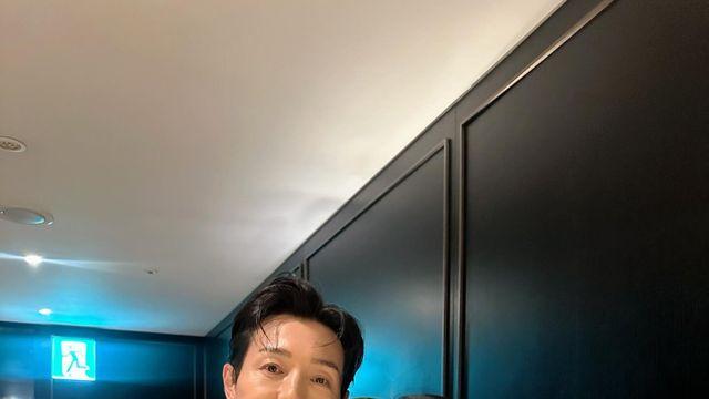 정성일, '4살 차이' 산다라박과 이렇게 친했어?…