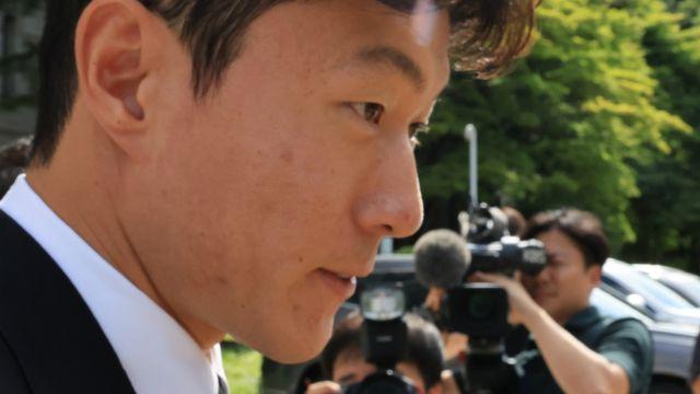 황의조, 2심도 징역형 집행유예
