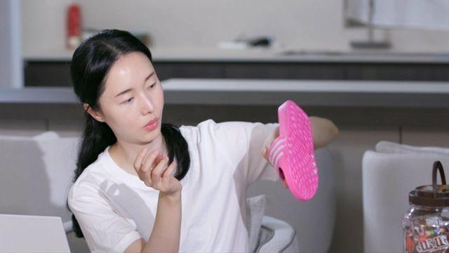 이정현, 스크린을 넘어 연출까지…만능 엔터테이너 입증