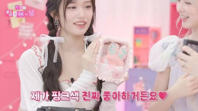 아이돌...최애인 쿠로미 굿즈를 사지 못하는 이유...