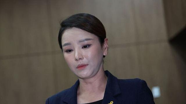 강미정 조국혁신당 대변인, 성비위 문제 제기하며 탈당, 조국은 침묵…최강욱 '2차 가해' 논란도(종합2보)