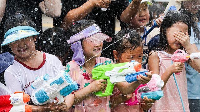 대전·세종·충남 낮 최고 33도 무더위…곳곳 소나기