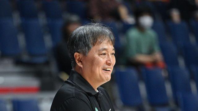 [박신자컵] ‘2분만에 7점 역전’ 사키 앞세운 하나은행 놀라운 뒷심, 이상범 감독 WKBL 공식경기 첫 승