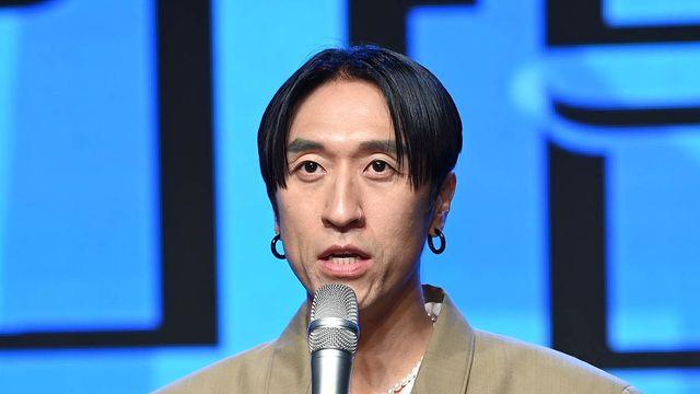 빽가, 시상식 공연 중 호응 無... 