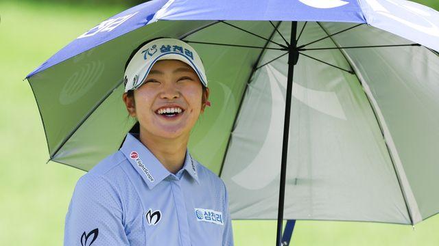 유현조, KLPGA 투어 KB금융 스타 챔피언십 2R 단독 선두