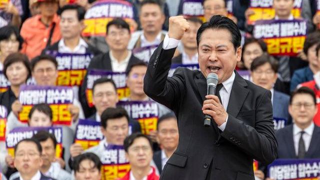 [이슈] '더 센' 3대특검법 법사위 통과…국힘 '특검고발·장외투쟁' 예고하며 충돌 격화