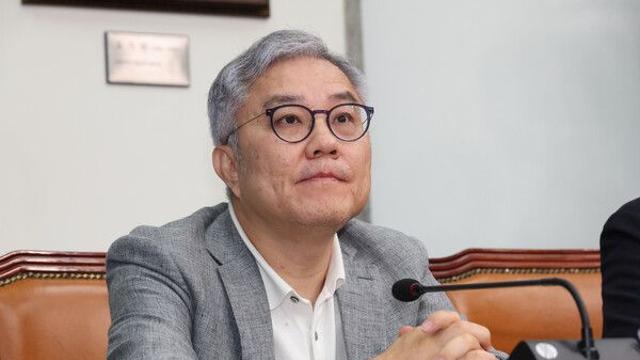 최강욱 ‘개돼지’ 막말 논란 확산…정청래 조사 지시에도 野 “성비위 감싸는게 민주당 체질”