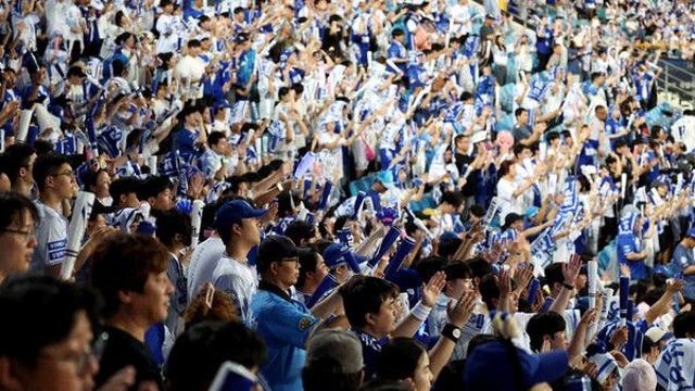 '흥행 열풍' 프로야구, 지난해 넘고 단일 시즌 최다 관중 신기록 달성