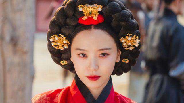 임윤아, ‘여적여’ 궁궐 괜찮겠어? 강한나 쌍심지 활활 (폭군의 셰프)