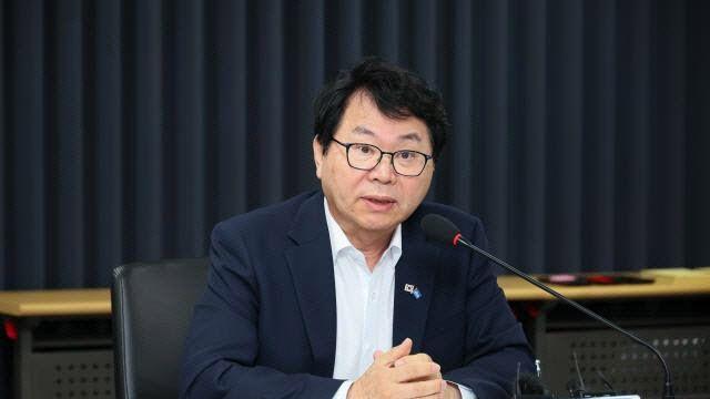 민주연구원장 