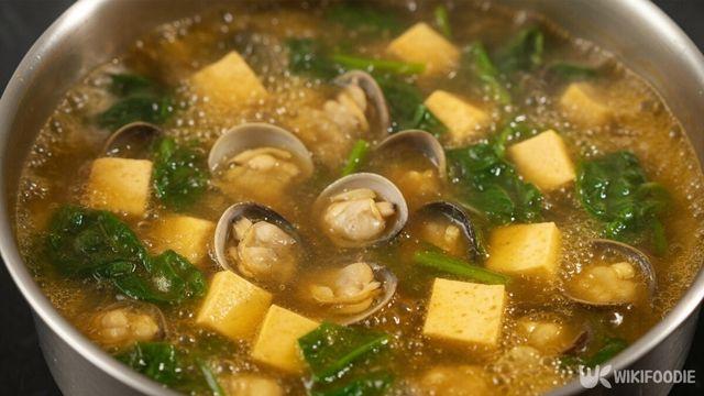 입에 넣자마자 눈물… 인기 드라마에서 등장하자 반응 터진 '한국 음식'