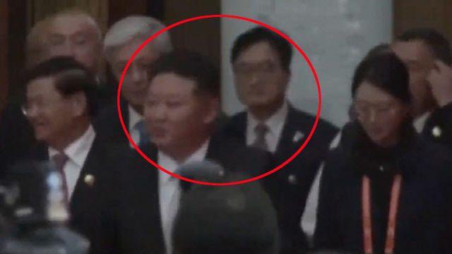 박정 