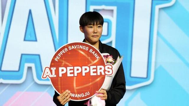 여자배구 페퍼 선택 받은 '깜짝 2순위' 김서영 
