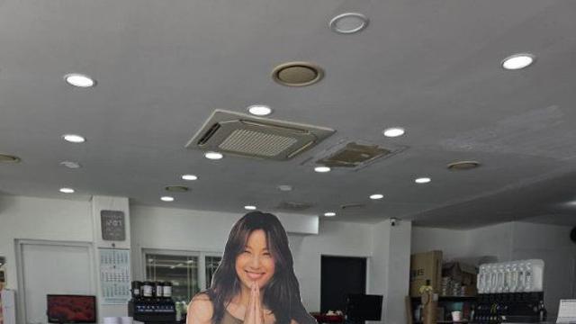 연예인 요가원이라 매진? … 이효리의 ‘수련 철학’이 통했다