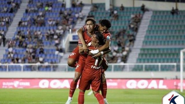 K리그2 부산, 수원 꺾고 리그 4경기 무패…성남은 안산에 대승(종합)