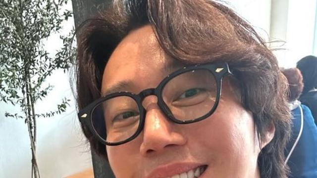 한은성, 승무원과 결혼…깜짝 발표에 동료들 축하 쇄도
