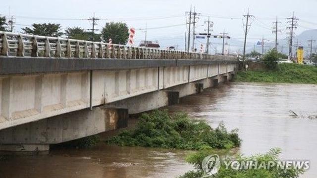 전주 전 지역에 산사태 주의보…전주천 미산교 홍수주의보
