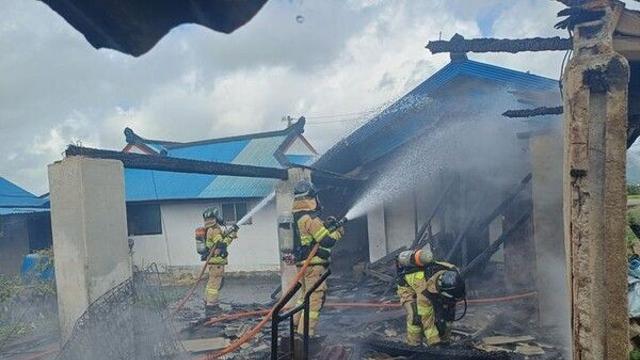 충남 서산 고북면 주택 창고서 불…40분 만에 진압