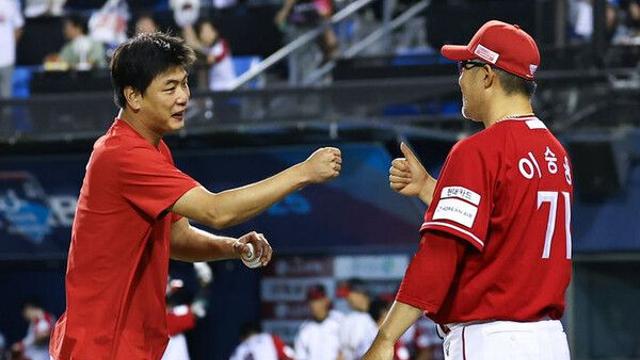 '김광현 2000K' SSG, 선두 LG 잡고 5연승…3위 수성 청신호