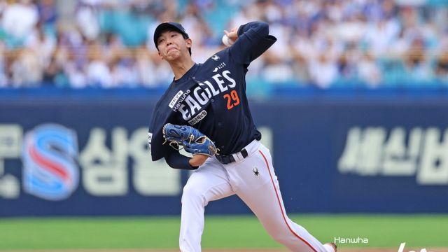 [SD 대구 라이브] ‘제 몫 해냈다’ 한화 황준서, 수비 불안 속에도 삼성전 3이닝 4K 2실점