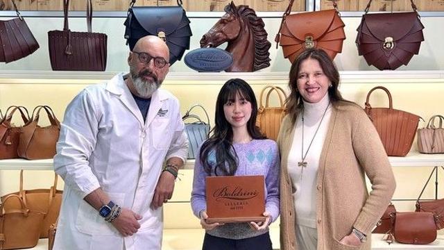 현대홈쇼핑, 이탈리아서 모바일 라방 '앙코르 방송' 진행  