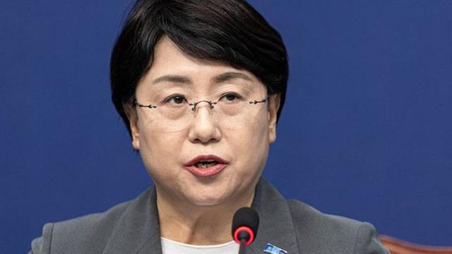 [속보] '성비위 파문' 조국혁신당 김선민 지도부 전원 사퇴