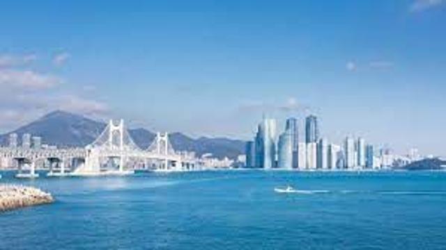 도보 4분 거리가 남다른 부산.