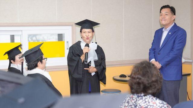 수원제일평생학교, 검정고시 전원 합격…개교 63년만 처음