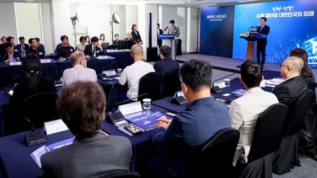 이 대통령 “국가AI전략위, AI 3대 강국 이끄는 나침판·도약대 역할”
