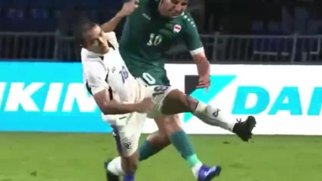 '태국 메시' 악! 데굴데굴…이라크 폭력 축구에 쓰러졌다 