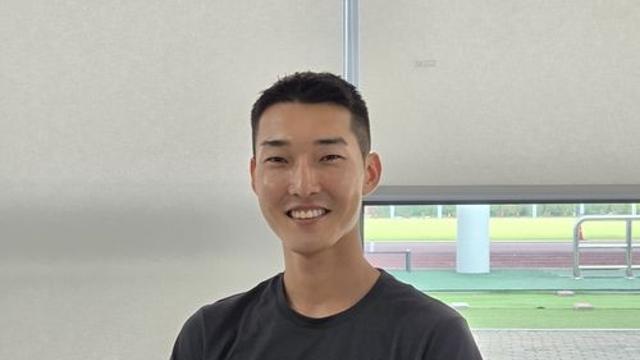 우상혁, 전설의 기록에 도전…'같은 해 실내외 세계선수권 석권'