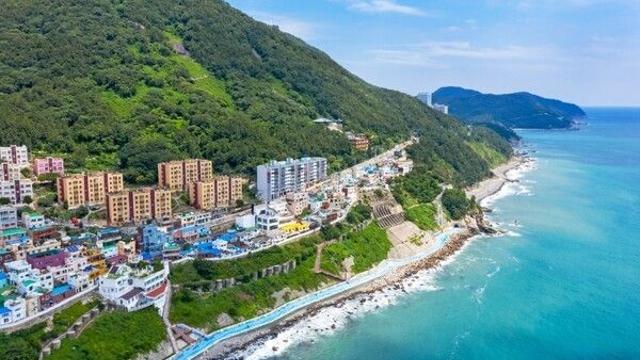 부산 영도 가볼 만한 곳, 예술과 미식이 어우러진 해안 풍경