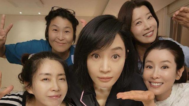 올해 55세 생일 맞은 김혜수 누님