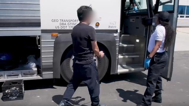 美구금 한국인, 추방 아닌 '자진 출국' 형식 귀국 가능성