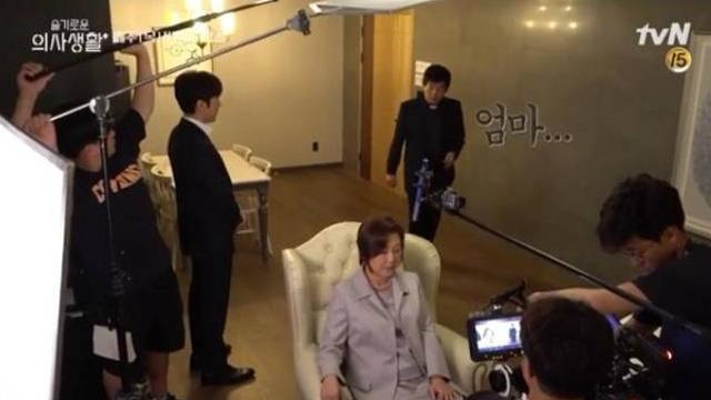 배우 생활이 쉽지만은 않다...??